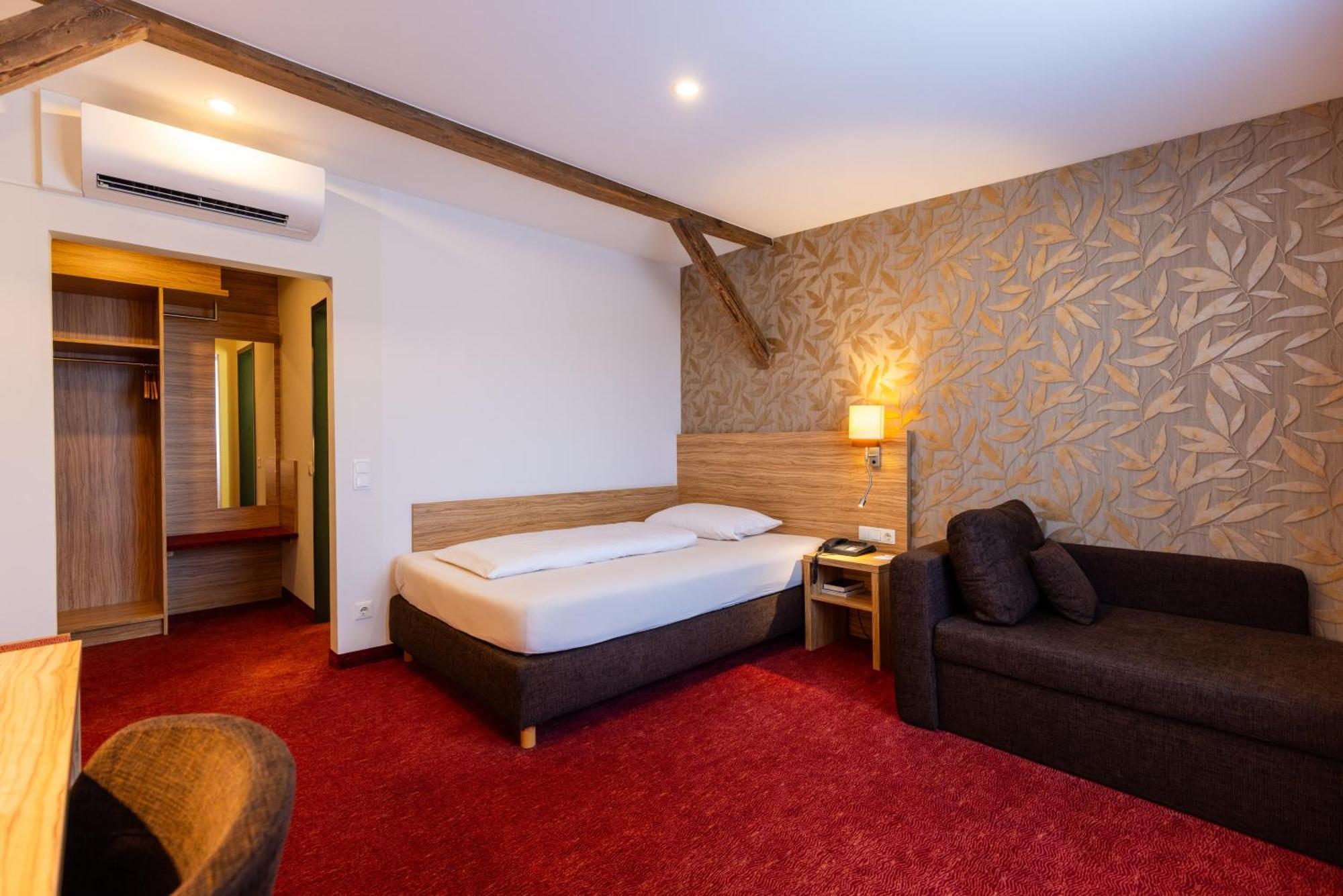 Hotel Lenz ฟุลดา ภายนอก รูปภาพ