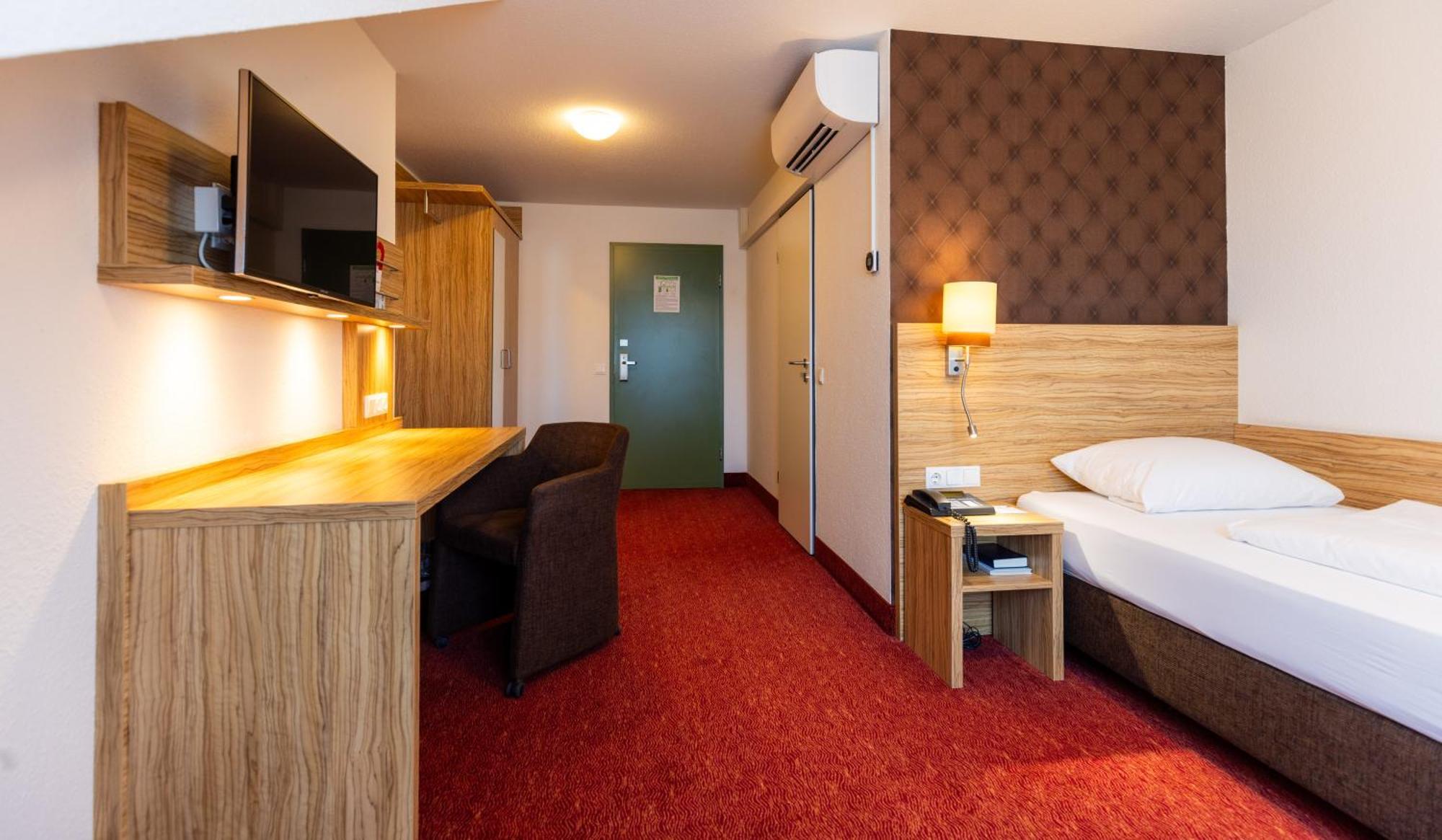 Hotel Lenz ฟุลดา ภายนอก รูปภาพ